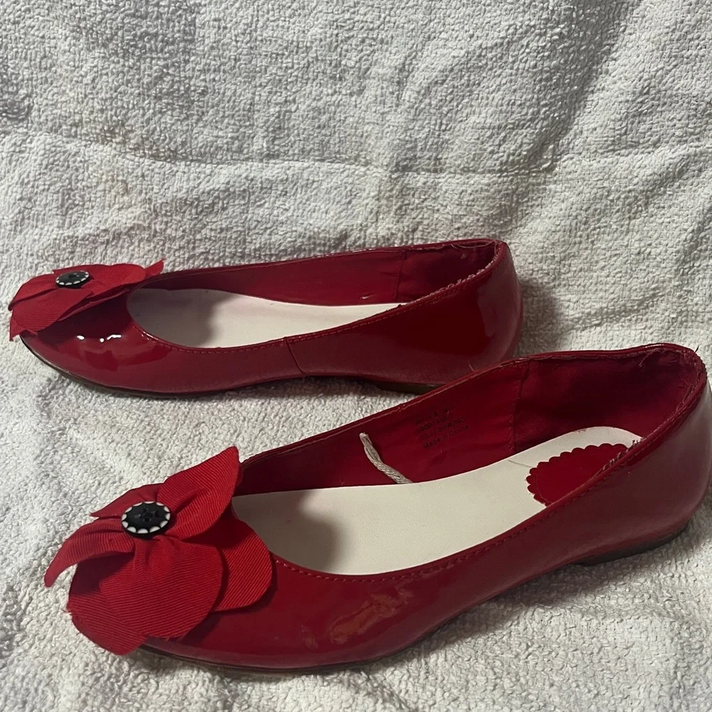 Janie and Jack girls Red patent leather Shoes with Flower Accent in size 1